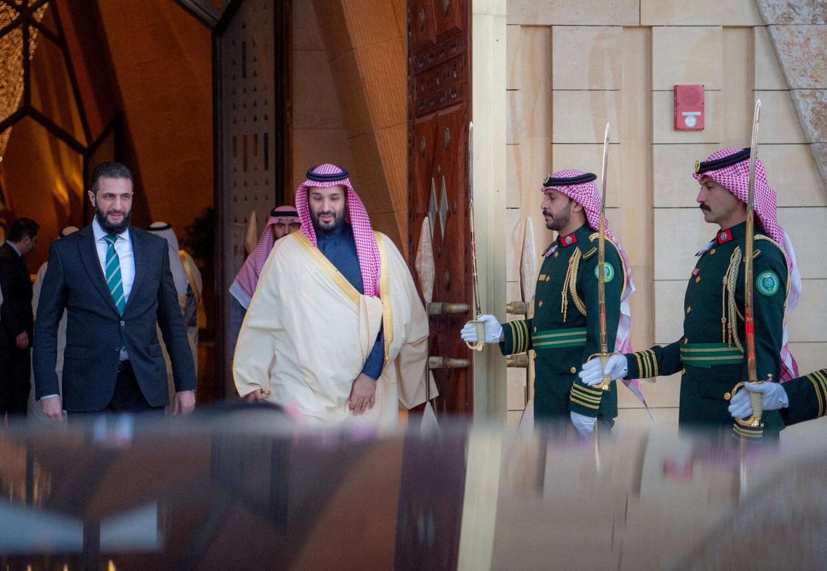 السعودية تسعى لاستعادة زمام المبادرة في سوريا 