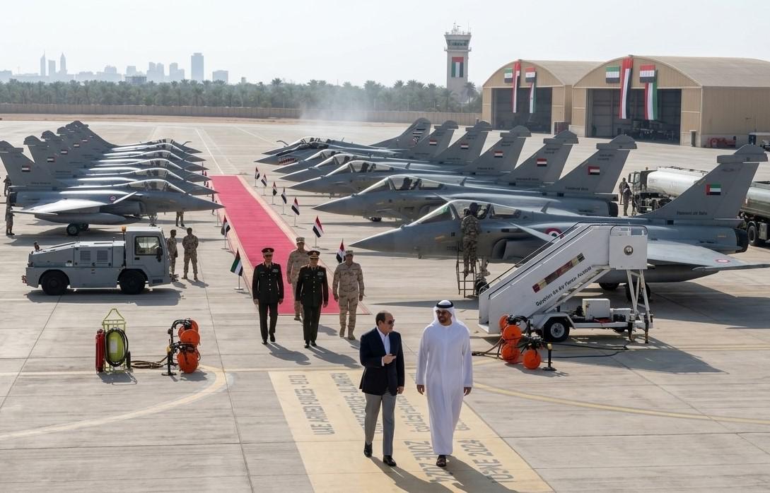 مقاتلات مصرية في الامارات