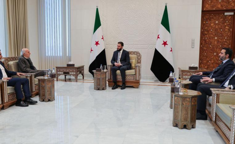 جنبلاط شكر الشرع على النجاح في القاء القبض على قتلة والده
