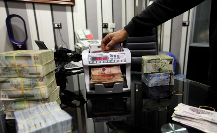  اثنان من كبار التنفيذيين في أحد البنوك الخاصة ورد اسماءهما ضمن ملفات التحقيق