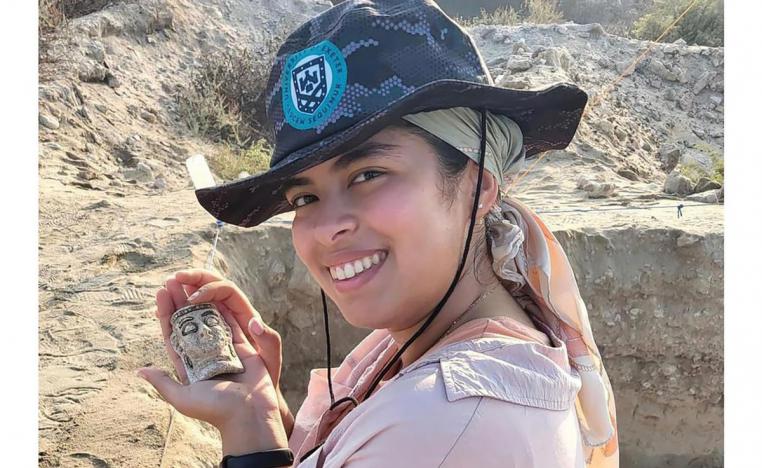 الباحثة مشاعل الشامسي  كشفت عن واحد من أهم اللقى الأثرية